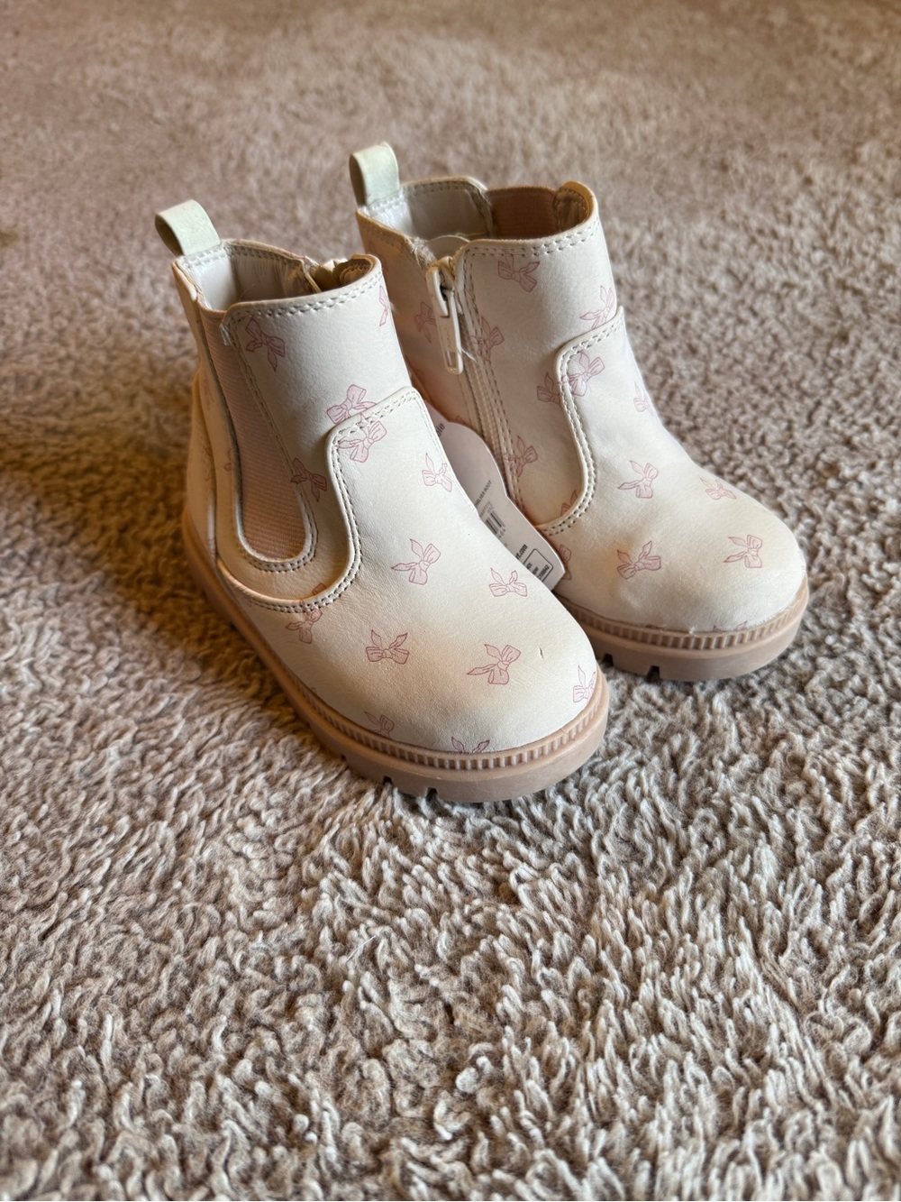 NWT Wonder Nation Infant Girls’  Bow Chelsea Boots, 6